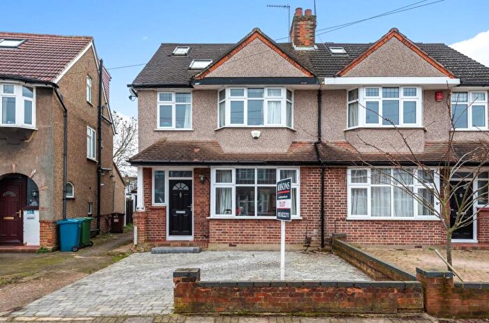 4 Bedroom Semi Detached House To Rent In Hill Road, HA5
