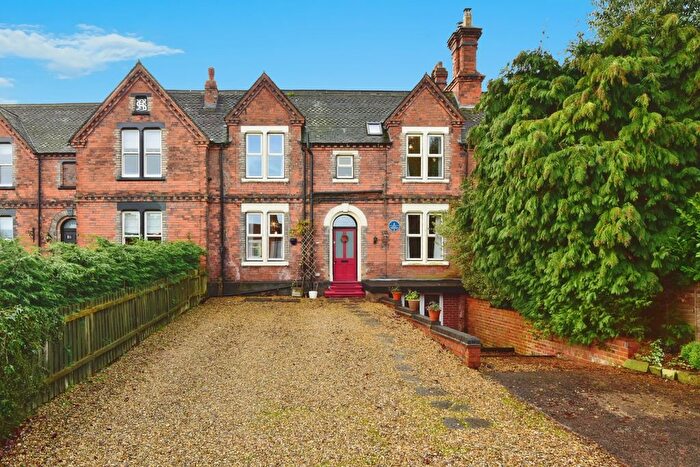 4 Bedroom Town House For Sale In High Street, Newcastle, Staffordshire, ST5