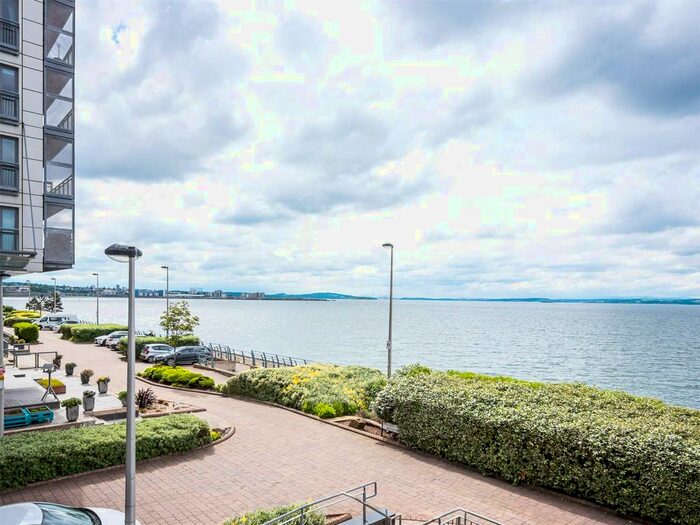 2 Bedroom Detached House To Rent In Western Harbour Breakwater, Edinburgh, EH6