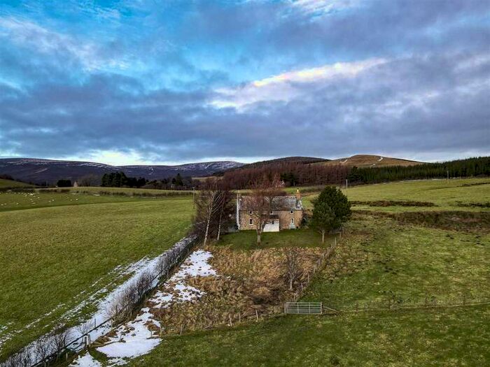 3 Bedroom Detached House For Sale In Tomachlaggan Cottage, Avonside, Ballindalloch, AB37