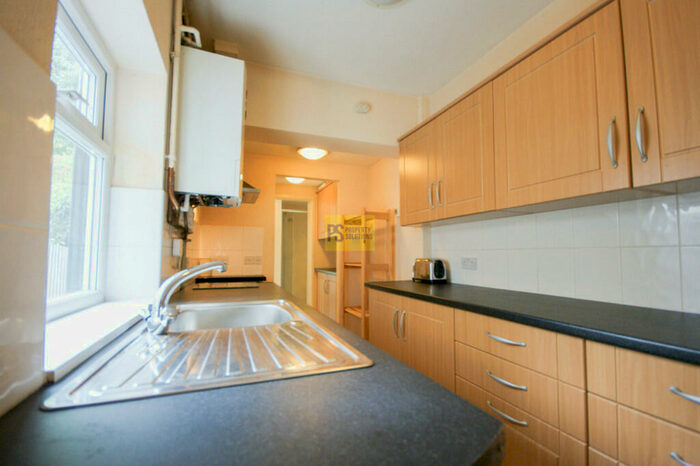 6 Bedroom Terraced House To Rent In Tiverton Road, Selly Oak - Student Property, B29