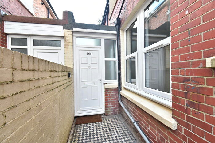 2 Bedroom Flat To Rent In Old Shoreham Road, Hove, BN3