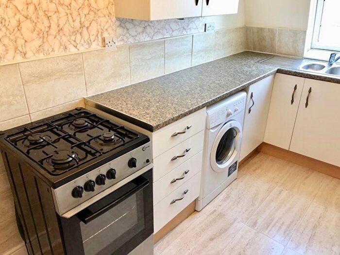 1 Bedroom Link Detached House To Rent In Embankment Road, Prince Rock, PL4