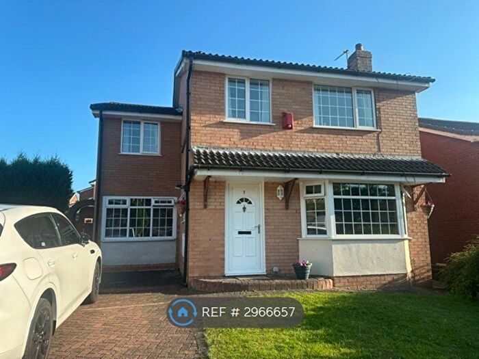 5 Bedroom Detached House To Rent In Heartwood Close, Blackburn, BB2