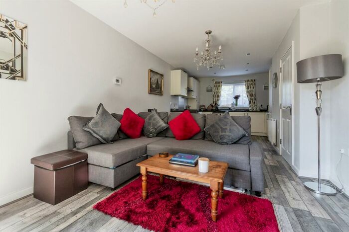 1 Bedroom Flat For Sale In Pix Court, Arlesey, SG15