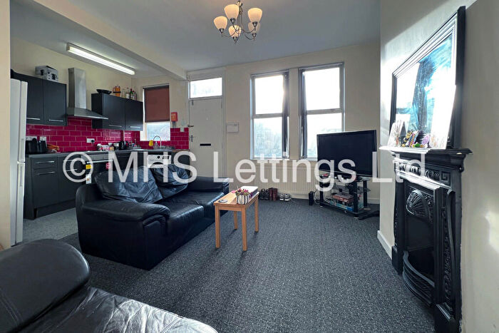 3 Bedroom Terraced House To Rent In Graham Avenue, Leeds, LS4