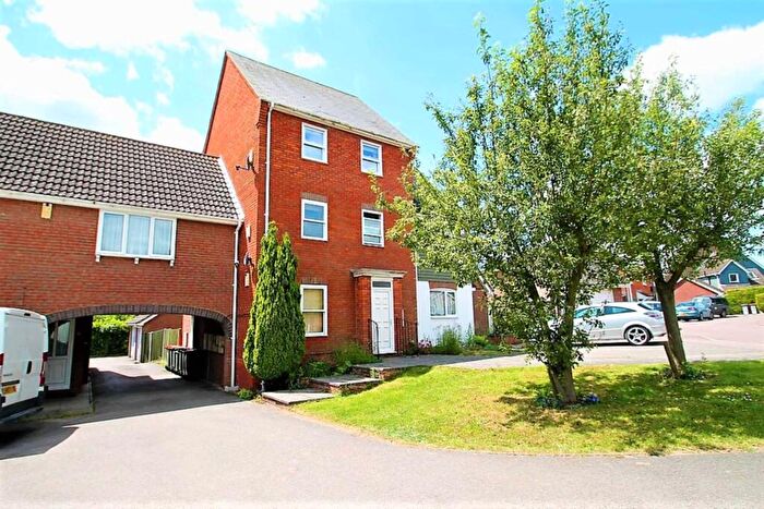 1 Bedroom Apartment To Rent In Wivelsfield, Eaton Bray, Dunstable, Bedfordshire, LU6