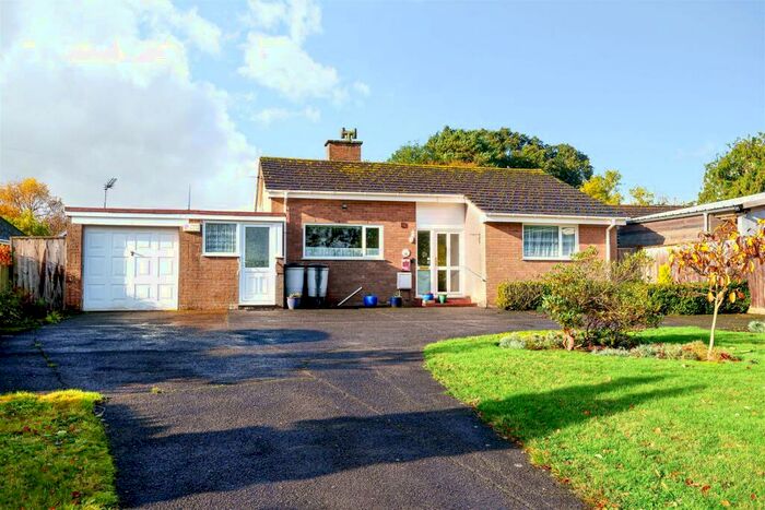 2 Bedroom Bungalow For Sale In Rewe, Exeter, EX5