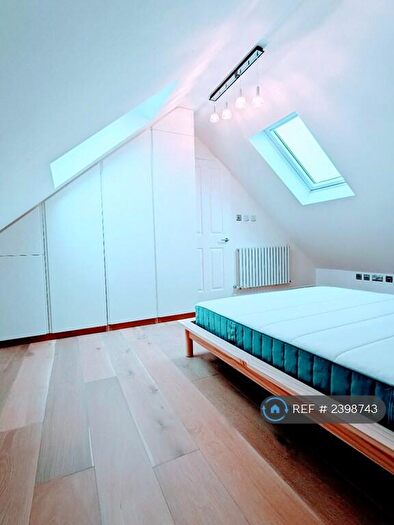 3 Bedroom Flat To Rent In Anson Road, London, NW2