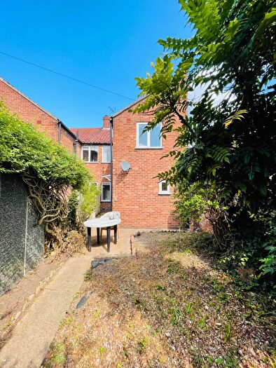 3 Bedroom Detached House To Rent In Dereham Road, Norwich, NR2