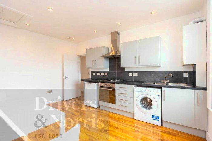 1 Bedroom Flat To Rent In Junction Road, Archway, London, N19
