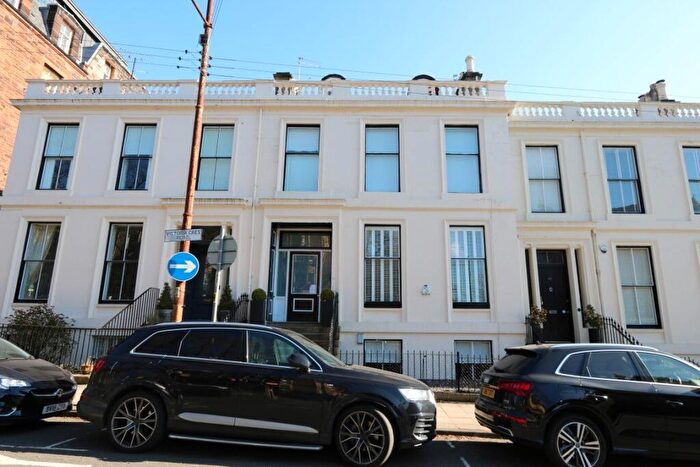 Flat To Rent In Victoria Crescent Road, Glasgow, G12