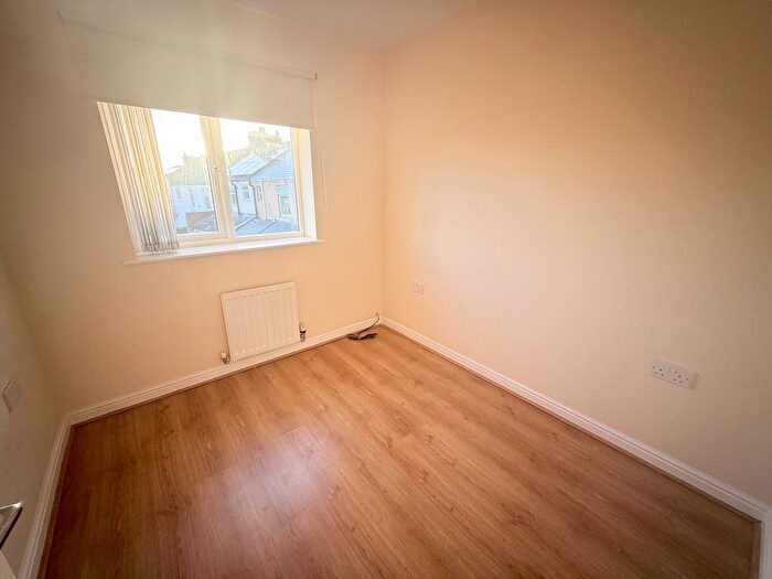 2 Bedroom Property To Rent In Grange Court, Durham, DH1