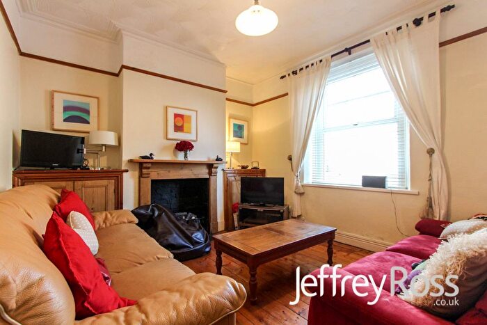 5 Bedroom Private Halls To Rent In Flora Street, Cathays, CF24