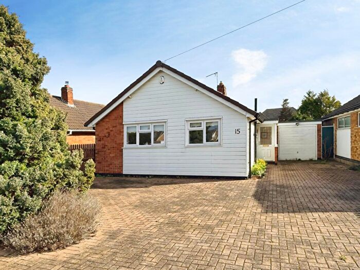 2 Bedroom Detached Bungalow For Sale In Coombe Rise, Oadby, Leicester, LE2