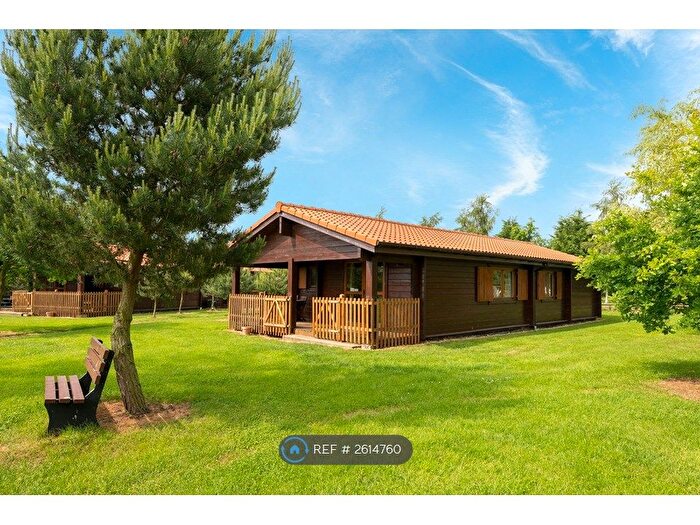 2 Bedroom Bungalow To Rent In Manor Farm, Market Rasen, LN8