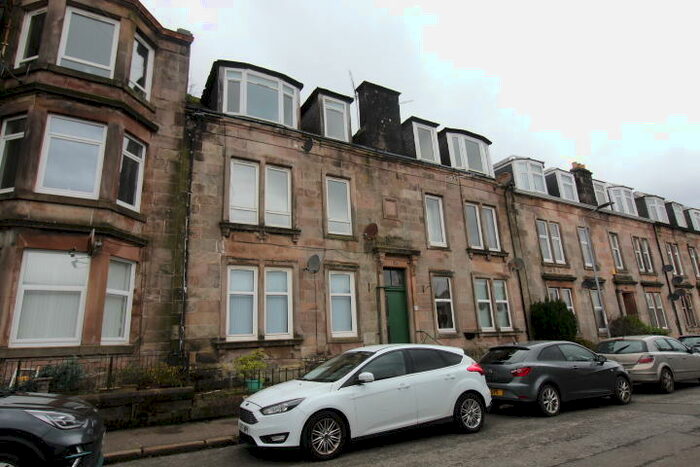2 Bedroom Flat To Rent In E Royal Street, Gourock, PA19