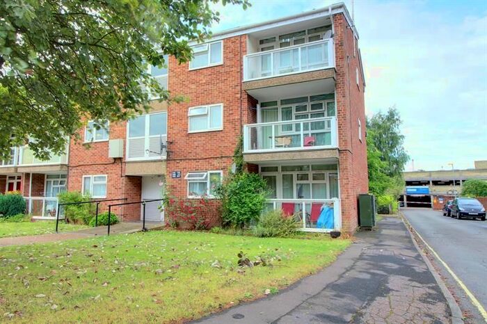 2 Bedroom Flat To Rent In Holls Lane, Norwich, NR1