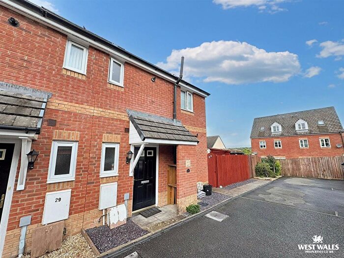 1 Bedroom Semi-Detached House For Sale In Ffordd Y Glowyr, Betws, Ammanford, SA18