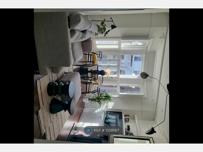 1 Bedroom Flat To Rent In Disraeli Road, London, SW15