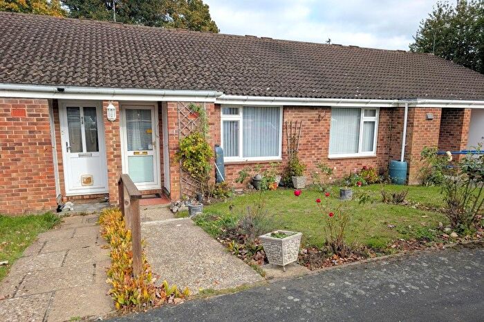 1 Bedroom Terraced Bungalow To Rent In Woking, Surrey, GU21