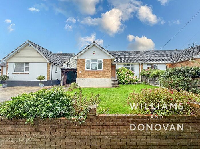 2 Bedroom Semi-Detached Bungalow For Sale In Greensward Lane, Hockley, SS5