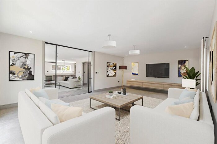 5 Bedroom Detached House For Sale In Farriers Close, Lonesome Lane, Reigate, Surrey, RH2