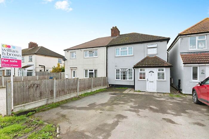 3 Bedroom End Terrace House For Sale In Feenan Highway, Tilbury, RM18