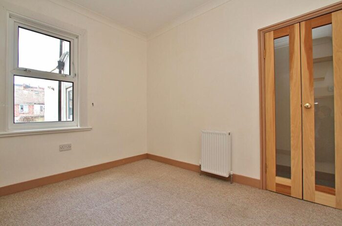 1 Bedroom Apartment To Rent In Milner Road, Brighton, BN2