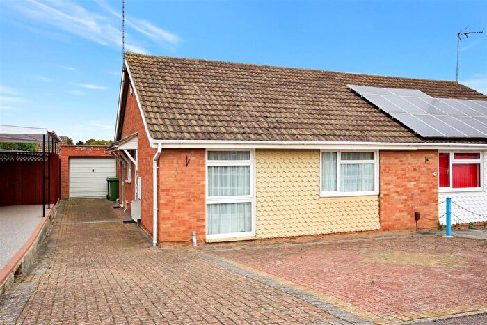 2 Bedroom Semi-Detached Bungalow For Sale In Vicarage Close, Wellingborough, NN8