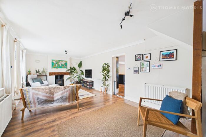 3 Bedroom Detached House For Sale In High Street, Earith, Huntingdon, Cambridgeshire, PE28