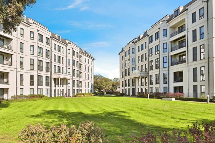 1 Bedroom Flat To Rent In Heather Court, West Cliff, BH2