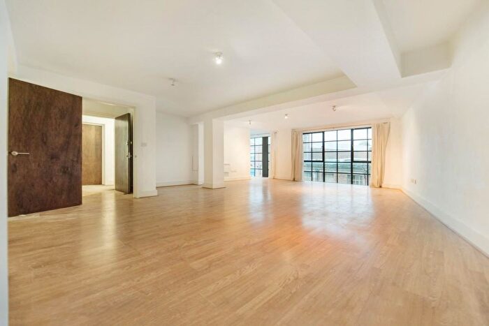 Studio To Rent In Stewarts Place, SW2