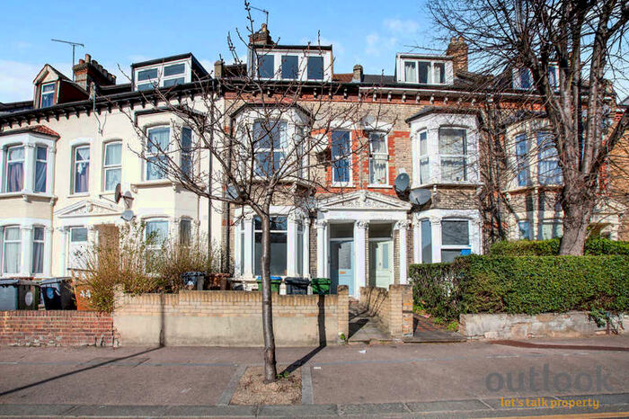 1 Bedroom Apartment To Rent In Cann Hall Road, London, E11