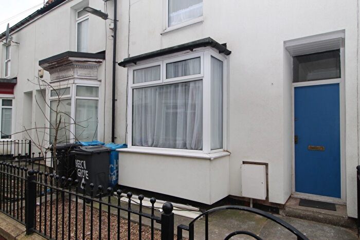 3 Bedroom Terraced House To Rent In Beech Grove, Wellsted Street, Hull, HU3