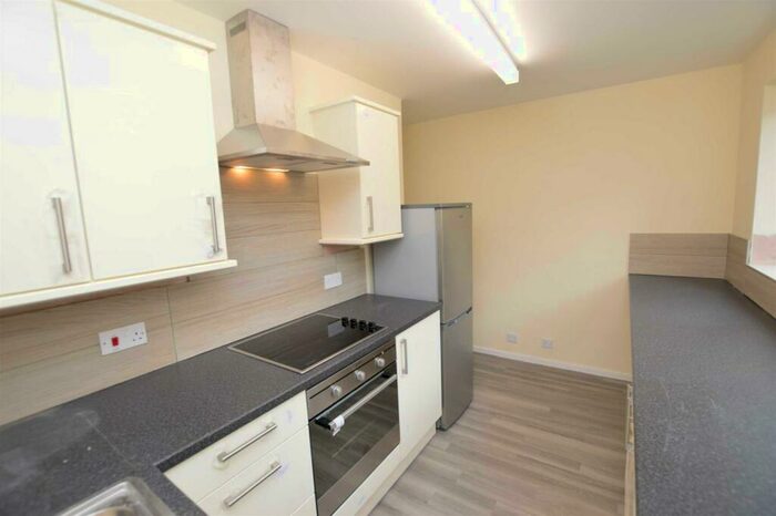 2 Bedroom Apartment To Rent In Epping Close, RG1