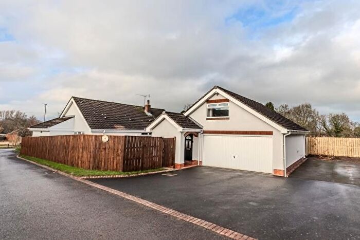 4 Bedroom Bungalow For Sale In Clickemin Farm, Ponteland, Newcastle Upon Tyne, NE20