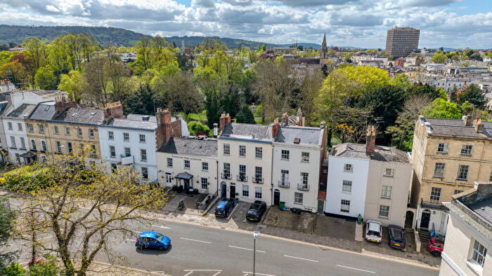 6 Bedroom Terraced House For Sale In High Street, Cheltenham, GL50