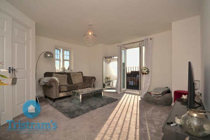 2 Bedroom Flat To Rent In Greenwood Gardens, Nottingham NG8