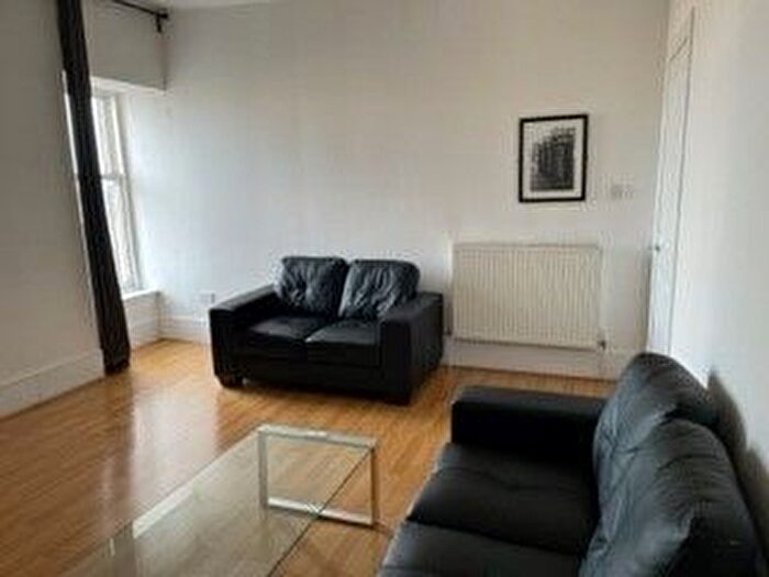 2 Bedroom Flat To Rent In Justice Street, City Centre, Aberdeen, AB11