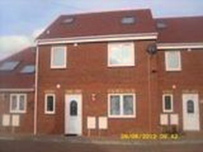 1 Bedroom Flat To Rent In North Hyde Lane, Southall, UB2