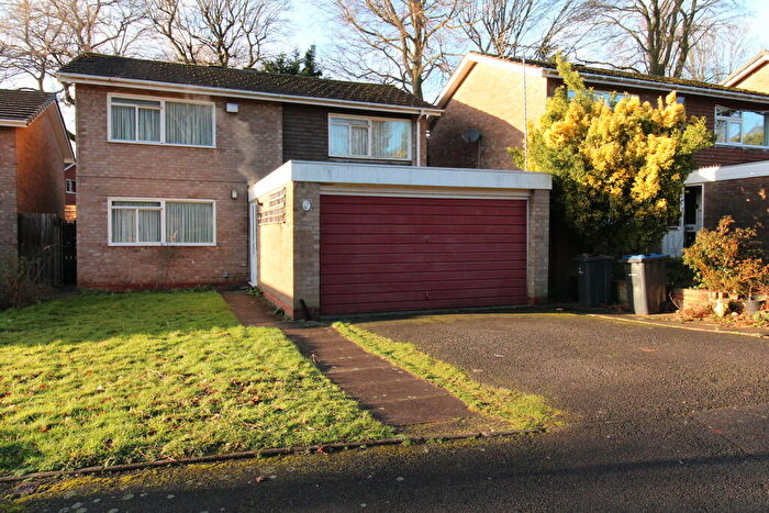 4 Bedroom Detached House To Rent In Niall Close, Edgbaston, B15