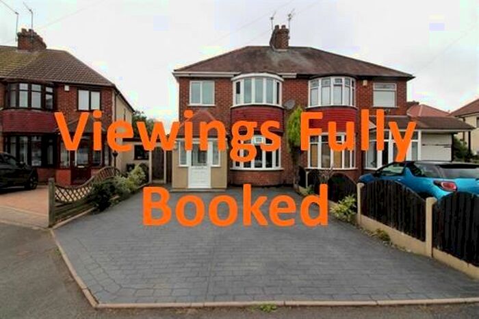 3 Bedroom Semi-Detached House To Rent In Chester Close, Willenhall, WV13