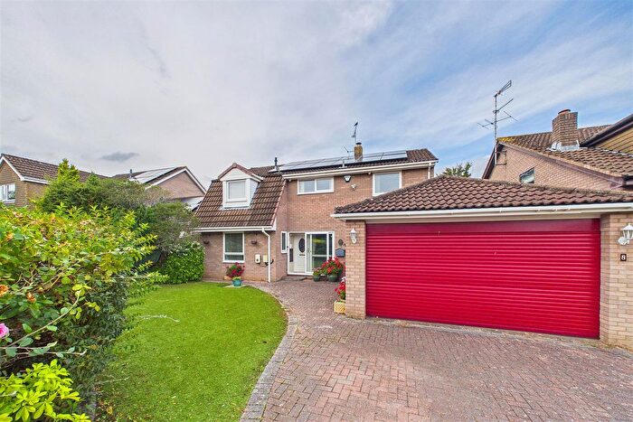 4 Bedroom Detached House For Sale In Shipham Close, Nailsea, Bristol, BS48