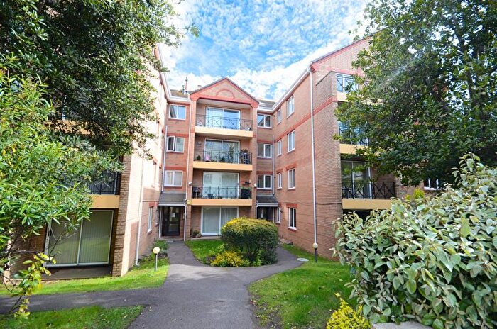 2 Bedroom Flat To Rent In Parsonage Road, Bournemouth, BH1