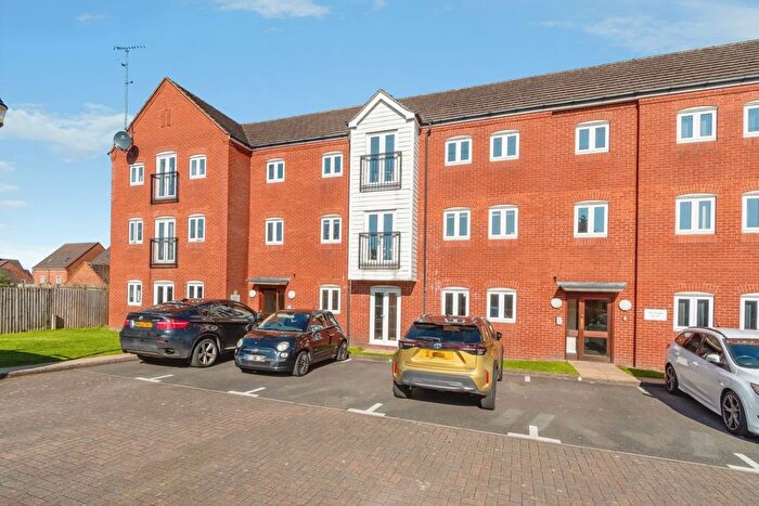 2 Bedroom Flat For Sale In Tame Crossing, Wednesbury, West Midlands, WS10
