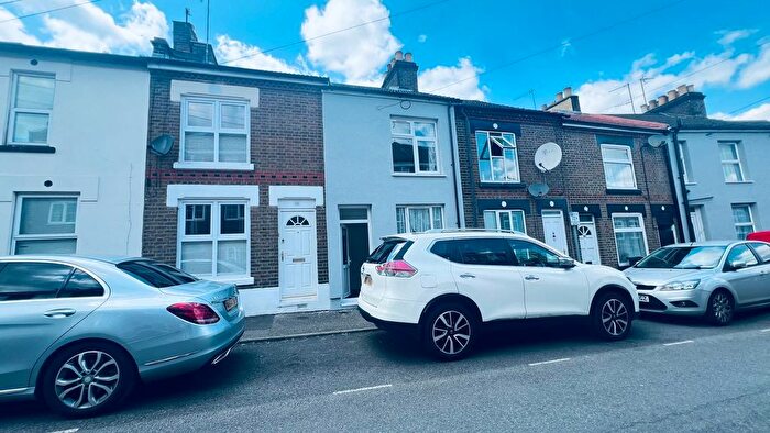 3 Bedroom Terraced House To Rent In Princess Street, Luton, LU1