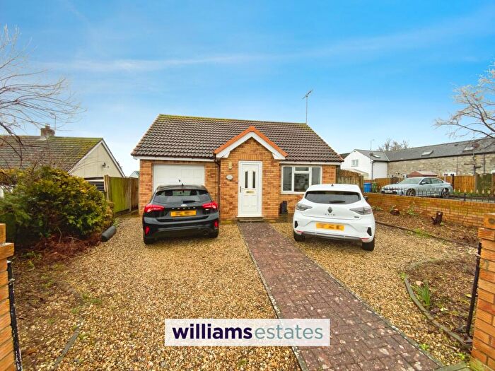 3 Bedroom Detached Bungalow For Sale In Ffordd Penrhwylfa, Prestatyn, LL19