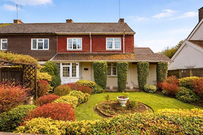 3 Bedroom Semi Detached House For Sale In Hemel Hempstead Road, Redbourn, St. Albans, Hertfordshire, AL3