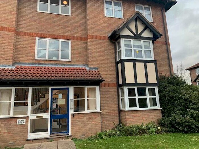 1 Bedroom Flat To Rent In Chadview Court, Chadwell Heath RM6